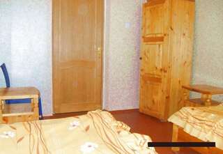 Гостиница Guest House Andreevshchina Волхов Бюджетный двухместный номер с 2 отдельными кроватями-11