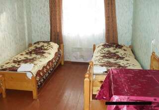 Гостиница Guest House Andreevshchina Волхов Бюджетный двухместный номер с 2 отдельными кроватями-27