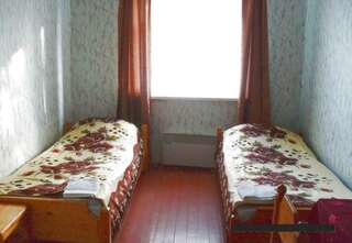 Гостиница Guest House Andreevshchina Волхов Бюджетный двухместный номер с 2 отдельными кроватями-23